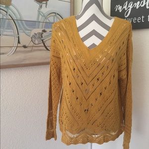 Maurices top size M